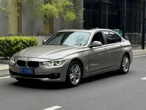 BMW 3 Series 2016 — фото 1