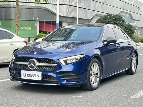 Mercedes-Benz A-Class 2022 — фото 1