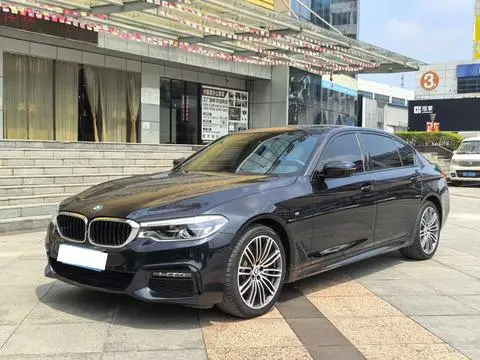 BMW 5 Series 2019 — фото 1