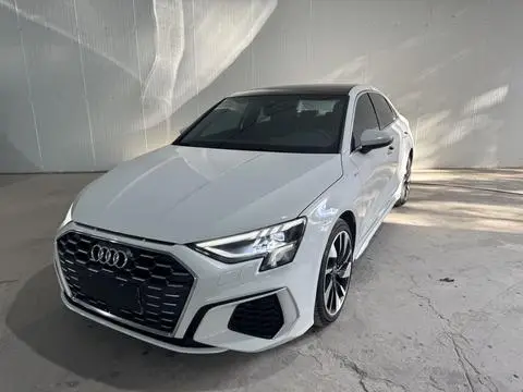 Audi A3 2022 — фото 1