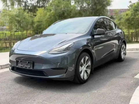 Tesla Model Y 2022 — фото 1