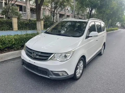 Baojun 730 2015