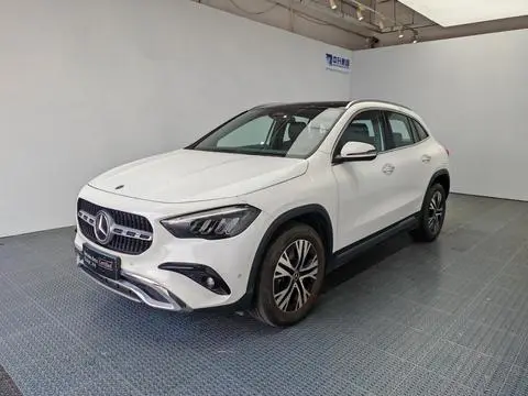 Mercedes-Benz GLA 2024