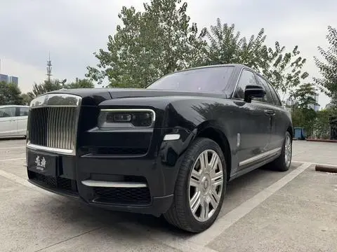 Rolls Royce Cullinan 2018 — фото 1