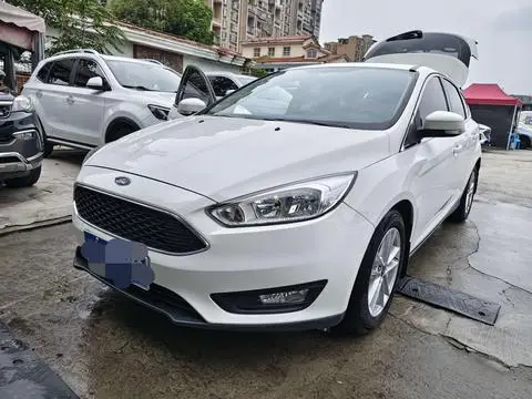 Ford Focus 2018 — фото 1