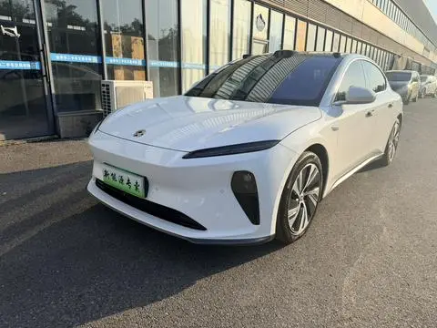 NIO ET5 2022