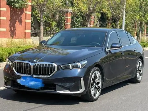 BMW 5 Series 2024