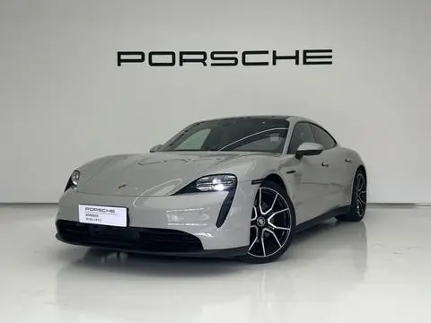 Porsche Taycan 2022