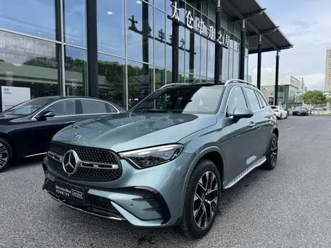 Mercedes-Benz GLC 2025