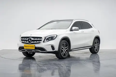 Mercedes-Benz GLA 2017 — фото 1