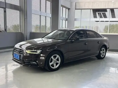 Audi A4L 2015