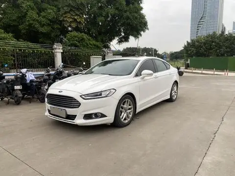 Ford 蒙迪欧 2013
