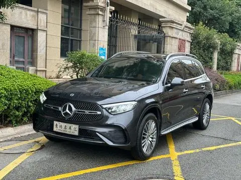 Mercedes-Benz GLC 2023