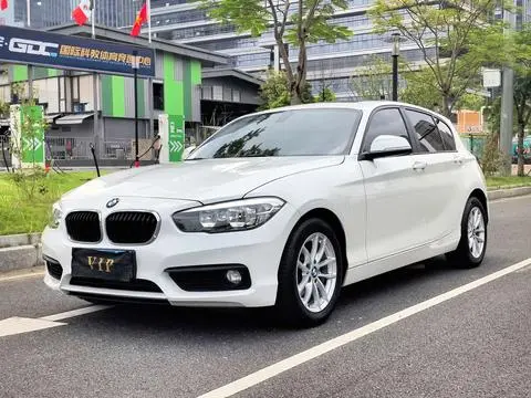 BMW 1 Series 2018 — фото 1