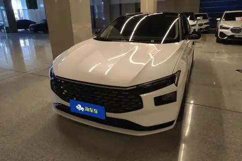 Ford 蒙迪欧 2022 — фото 1