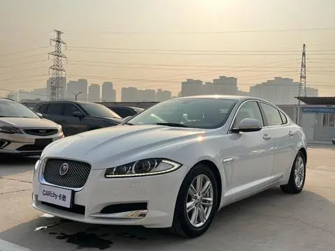 Jaguar XF 2014