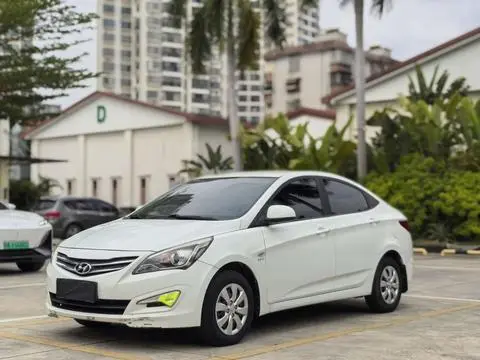 Hyundai 瑞纳 2014