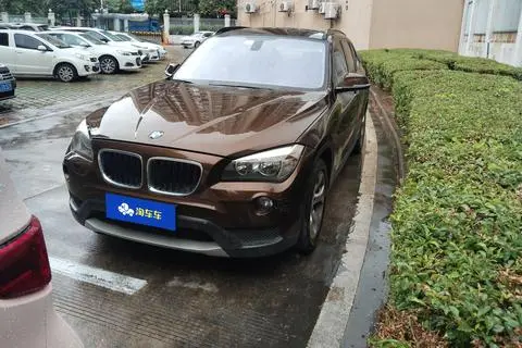 BMW X1 2013 — фото 1