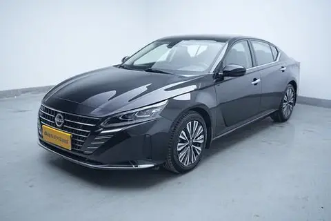 Nissan Teana 2022