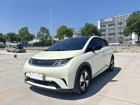 BYD Dolphin 2023