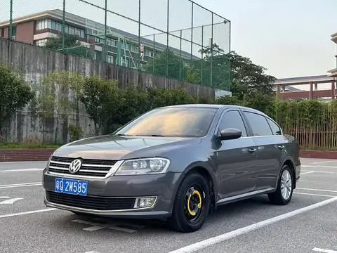 Volkswagen Lavida 2013