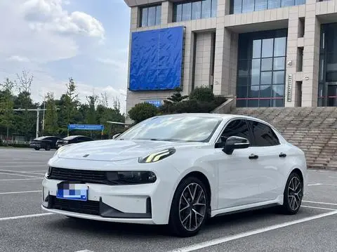 Lynk & Co 03 2021