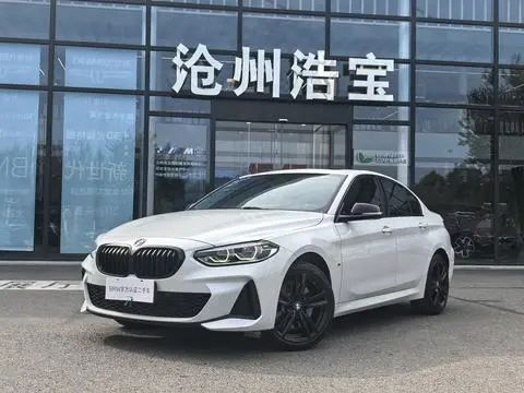 BMW 1 Series 2021 — фото 1