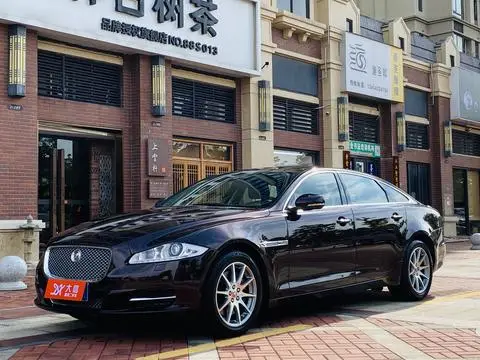 Jaguar XJ 2015