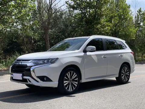 Mitsubishi 欧蓝德 2021