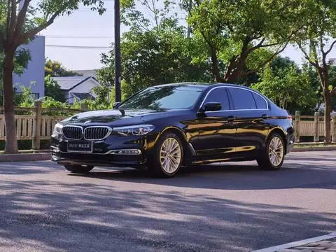 BMW 5 Series 2019 — фото 1