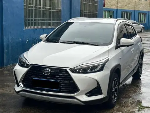 Toyota YARIS L 2021 — фото 1