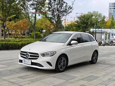 Mercedes-Benz B-Class 2020 — фото 1