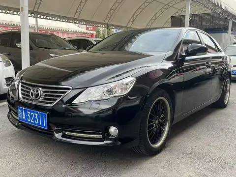 Toyota Reiz 2010