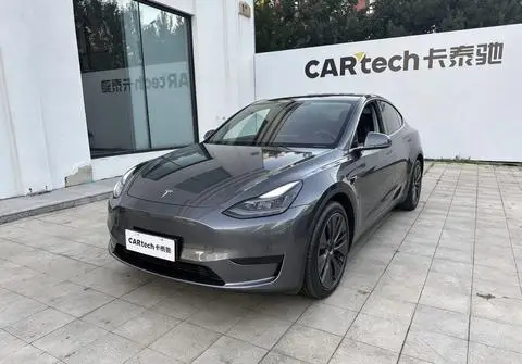 Tesla Model Y 2024 — фото 1