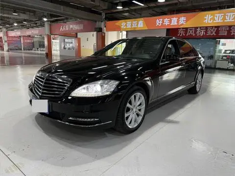 Mercedes-Benz S-Class 2012