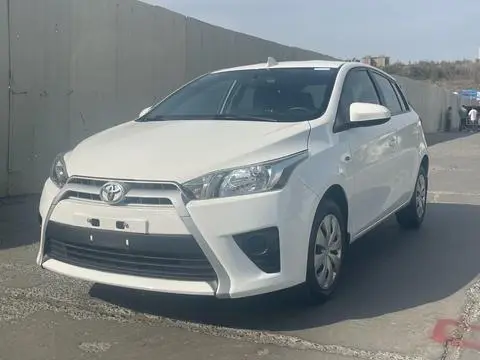 Toyota YARIS L 2015