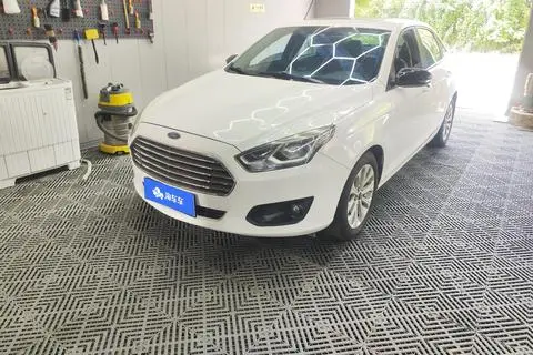 Ford Escort 2017