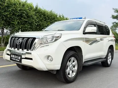Toyota Prado 2016 — фото 1