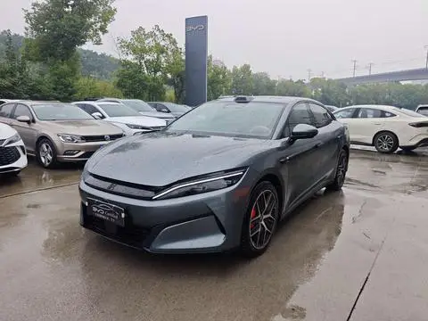 BYD Han L DM 2025