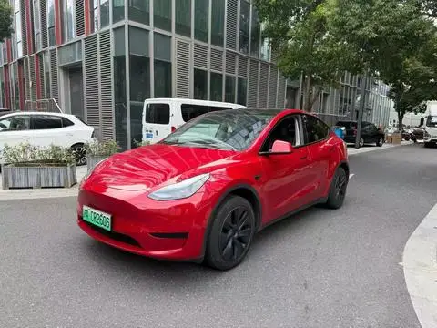 Tesla Model Y 2023 — фото 1