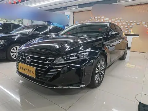 Nissan Teana 2022