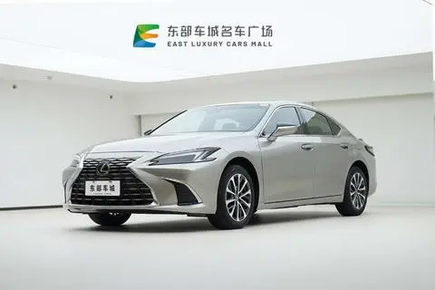 Lexus ES 2025