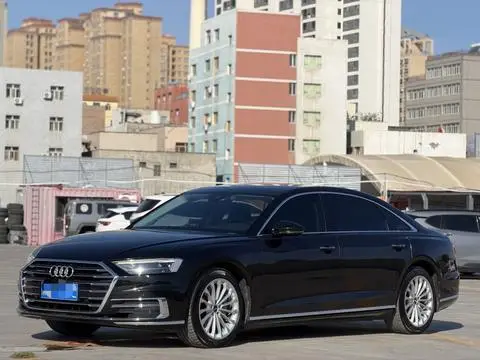Audi A8 2021