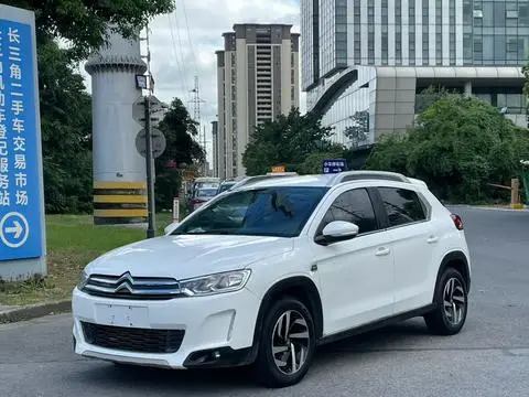 Citroën C3-XR 2015 — фото 1