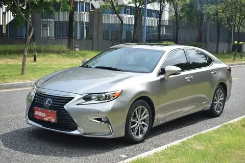 Lexus ES 2015