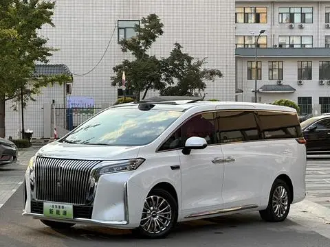Wey 高山 PHEV 2025