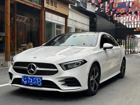 Mercedes-Benz A-Class 2022 — фото 1