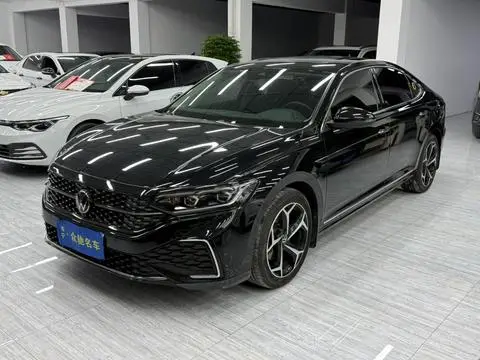 Volkswagen Passat 2023