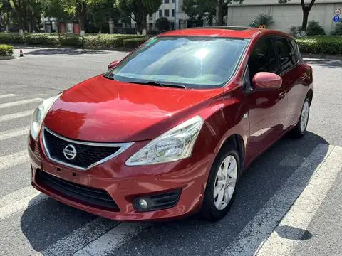 Nissan 骐达TIIDA 2014 — фото 1