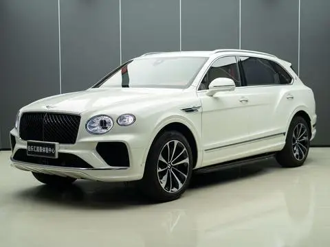 Bentley 添越 2024